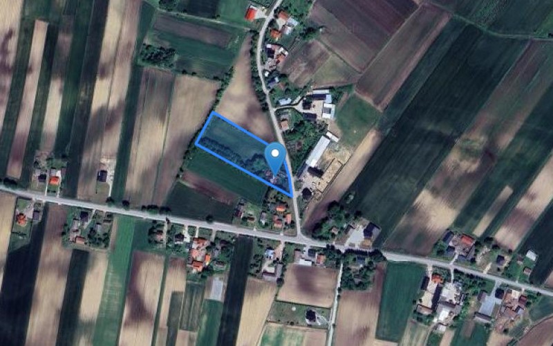 Dom w miejscowości Szarbia Zwierzyniecka, Szarbia Zwierzyniecka 30 (świętokrzyskie). Działka numer: 441. Domy. Szarbia Zwierzyniecka 30, 28-530, Szarbia Zwierzyniecka, (woj. świętokrzyskie)