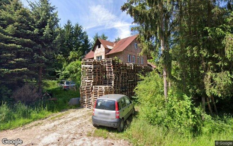 Dom w miejscowości Szarbia Zwierzyniecka, Szarbia Zwierzyniecka 30 (świętokrzyskie). Działka numer: 441. Domy. Szarbia Zwierzyniecka 30, 28-530, Szarbia Zwierzyniecka, (woj. świętokrzyskie)