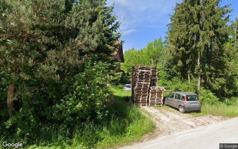 Dom w miejscowości Szarbia Zwierzyniecka, Szarbia Zwierzyniecka 30 (świętokrzyskie). Działka numer: 441. Domy. Szarbia Zwierzyniecka 30, 28-530, Szarbia Zwierzyniecka, (woj. świętokrzyskie)