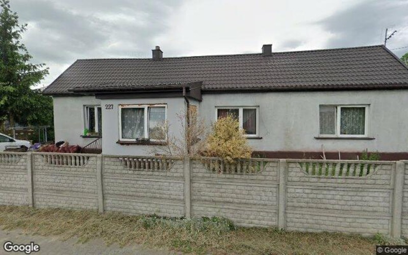 Dom w miejscowości Myszków, Juliusza Słowackiego 227 (śląskie). Działki numer: 1832/1, 1832/2. Domy. Juliusza Słowackiego 227, 42-300, Myszków, (woj. śląskie)