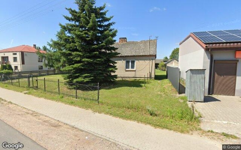 Dom w miejscowości Bereza, Bereza 7 (lubelskie). Działki numer: 92, 5/4. Domy. Bereza 7, 21-560, Bereza, (woj. lubelskie)