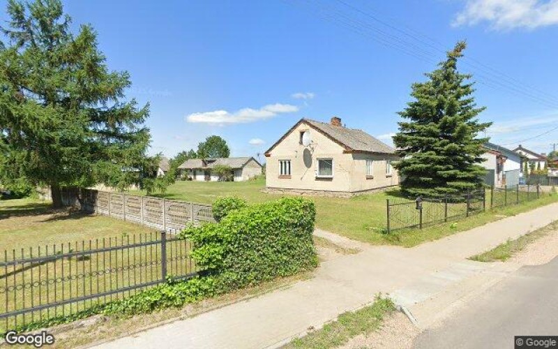 Dom w miejscowości Bereza, Bereza 7 (lubelskie). Działki numer: 92, 5/4. Domy. Bereza 7, 21-560, Bereza, (woj. lubelskie)