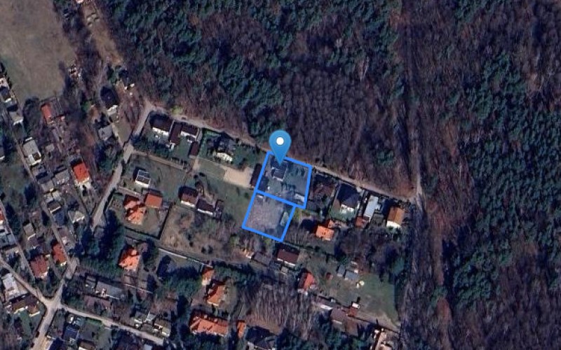 Dom w miejscowości Zalesie Górne, Malinowa 1 (mazowieckie). Działki numer: 6, 16. Domy. Malinowa 1, 05-540, Zalesie Górne, (woj. mazowieckie)