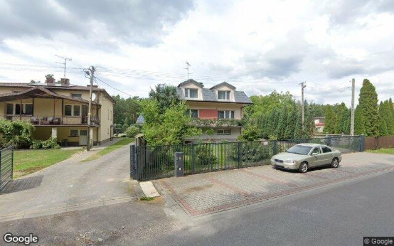 Dom w miejscowości Radomsko, Józefa Piłsudskiego 300 (łódzkie). Działka numer: 143/2. Domy. Józefa Piłsudskiego 300, 97-500, Radomsko, (woj. łódzkie)