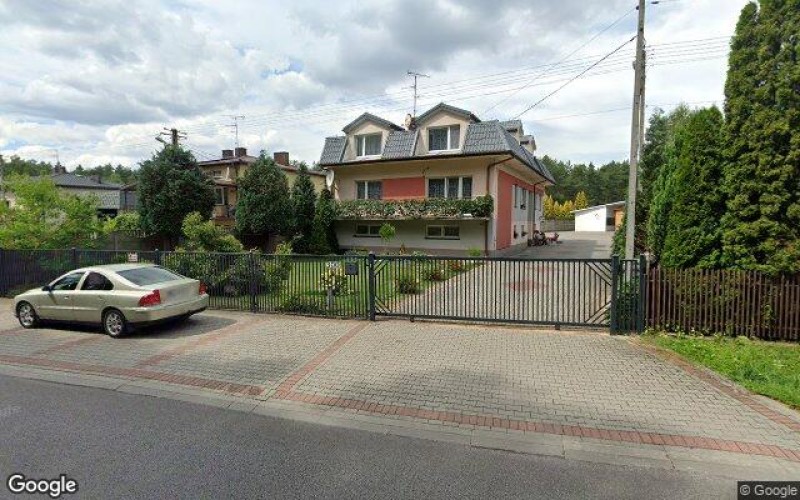 Dom w miejscowości Radomsko, Józefa Piłsudskiego 300 (łódzkie). Działka numer: 143/2. Domy. Józefa Piłsudskiego 300, 97-500, Radomsko, (woj. łódzkie)