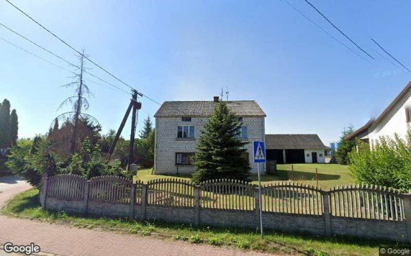 Dom w miejscowości Gowarczów, Aleja Wyzwolenia 36 (świętokrzyskie). Działka numer: 1115. Domy. Aleja Wyzwolenia 36, 26-225, Gowarczów, (woj. świętokrzyskie)