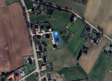 Dom w miejscowości Mirachowo, Spacerowa 9 (pomorskie). Działka numer: 433/10. Spacerowa 9, 83-329, Mirachowo, (woj. pomorskie)