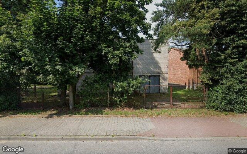 Dom w miejscowości Skierniewice, Świętego Maksymiliana Kolbe 18 (łódzkie). Działki numer: 156, 157. Domy. Świętego Maksymiliana Kolbe 18, 96-100, Skierniewice, (woj. łódzkie)