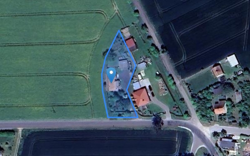 Dom w miejscowości Orle, Orle 39 (kujawsko-pomorskie). Działka numer: 75/10. Domy. Orle 39, 86-330, Orle, (woj. kujawsko-pomorskie)