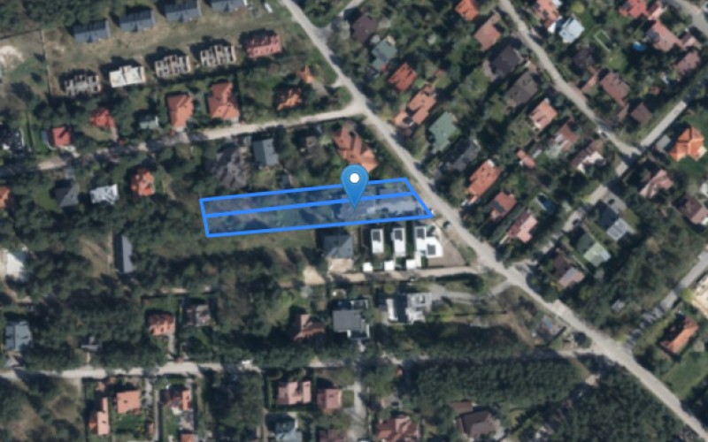 Dom w miejscowości Józefów, Cypriana Godebskiego 44 (mazowieckie). Działki numer: 25, 24/2. Domy. Cypriana Godebskiego 44, 05-420, Józefów, (woj. mazowieckie)