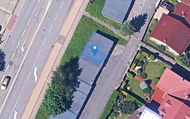 Miejsce postojowe w miejscowości Bielsko-Biała, Armii Krajowej (śląskie). Garaże i miejsca postojowe. Armii Krajowej, 43-316, Bielsko-Biała, (woj. śląskie)