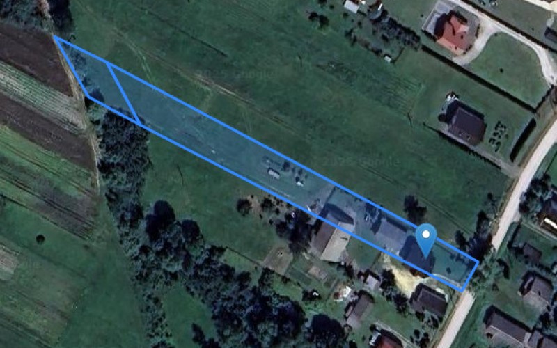 Dom w miejscowości Hołudza, Hołudza (świętokrzyskie). Działki numer: 120/1, 121. Domy. Hołudza, 28-160, Hołudza, (woj. świętokrzyskie)