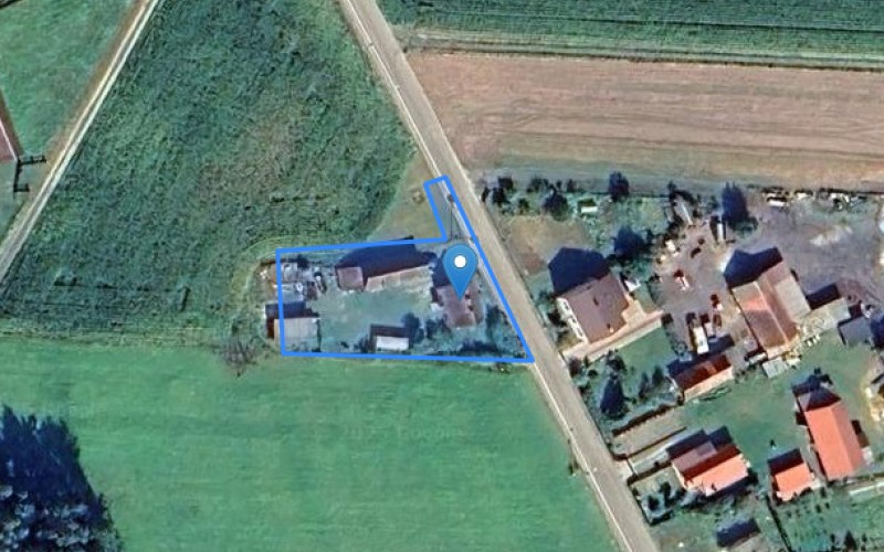 Dom w miejscowości Długi Borek, Długi Borek 16 (warmińsko-mazurskie). Działka numer: 421. Domy. Długi Borek 16, 12-140, Długi Borek, (woj. warmińsko-mazurskie)