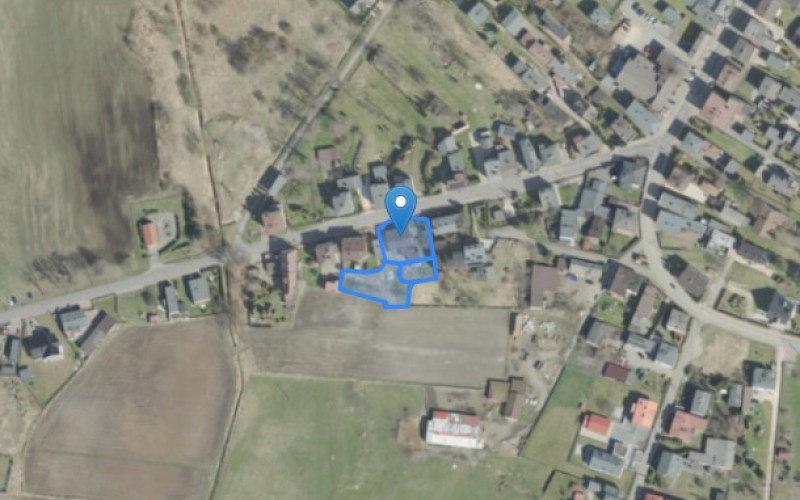 Dom w miejscowości Błędów, Odrodzenia 11 (śląskie). Działki numer: 479, 475, 476. Domy. Odrodzenia 11, 41-403, Błędów, (woj. śląskie)