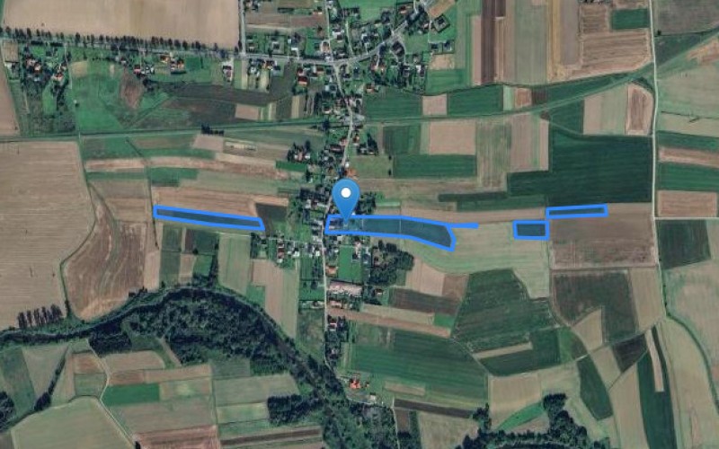 Dom w miejscowości Kalembina, Kalembina 14 (podkarpackie). Działki numer: 390, 357/2, 411, 396. Domy. Kalembina 14, 38-124, Kalembina, (woj. podkarpackie)