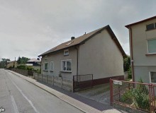 Dom w miejscowości Myszków, Ludwika Waryńskiego 60 (śląskie). Działki numer: 741/2, 717. Ludwika Waryńskiego 60, 42-300, Myszków, (woj. śląskie)