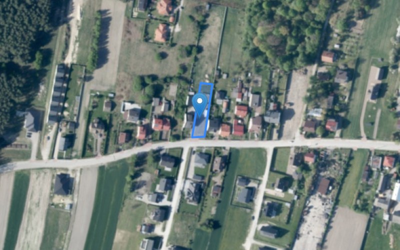 Grunt w miejscowości Włoszczowa, Radków, Ogrodowa (świętokrzyskie). Działki numer: 1647, 3453/2. Działki i grunty. Ogrodowa, 29-100, Włoszczowa, Radków, (woj. świętokrzyskie)