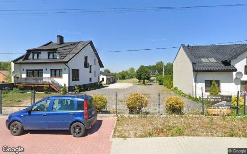 Grunt w miejscowości Włoszczowa, Radków, Ogrodowa (świętokrzyskie). Działki numer: 1647, 3453/2. Działki i grunty. Ogrodowa, 29-100, Włoszczowa, Radków, (woj. świętokrzyskie)