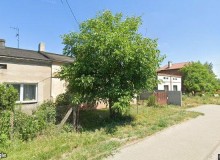 Dom w miejscowości Pabianice, 20 Stycznia 118 (łódzkie). Działka numer: 32/3. Domy. 20 Stycznia 118, 95-200, Pabianice, (woj. łódzkie)